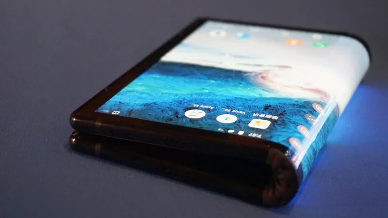 طفرة في 2019.. هواتف دون حواف وكاميرا سداسية و5G