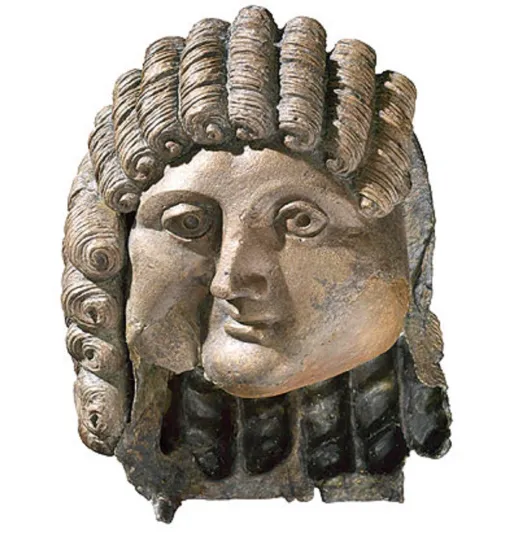 وجه عربي في "اللوفر" يعكس تاريخ قرية سعودية قبل آلاف السنين