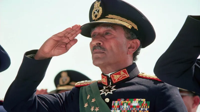 أنور السادات.. أول عربي يحصل على جائزة نوبل