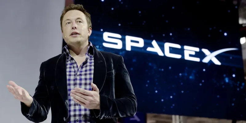 إيلون ماسك يكشف عن موعد بداية اختبار مركبة الفضاء المتوجهة للمريخ