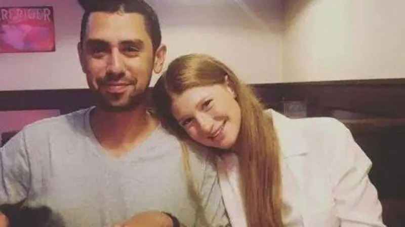 ابنة بيل غيتس في شوارع القاهرة مع حبيبها المصري (صور)