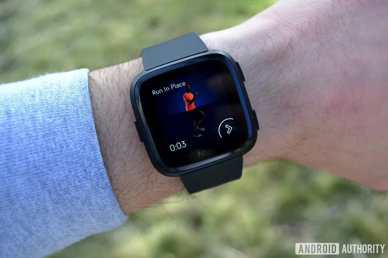 تعرف على أفضل تطبيقات اللياقة البدنية لساعات الـ fitbit الرياضية