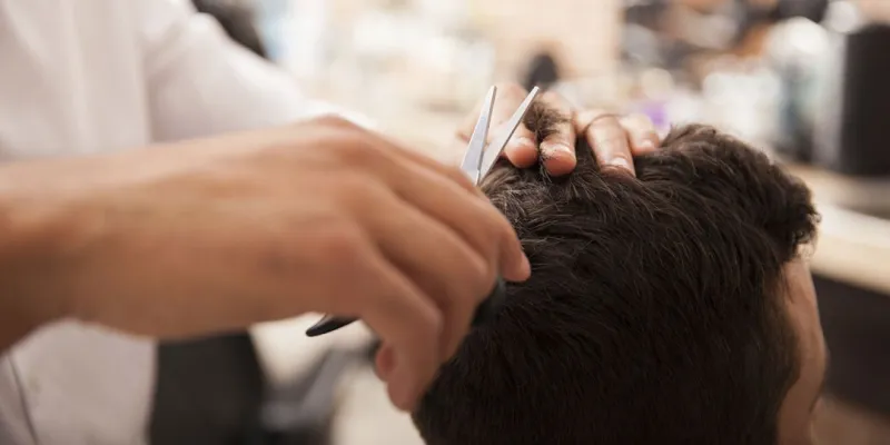 الشتاء قد يؤثر عليه.. كيف تعتني بشعرك؟