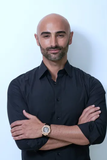 قد يكون جنديا مجهولا.. 5 صفات تدلك على "الموظف النجم"