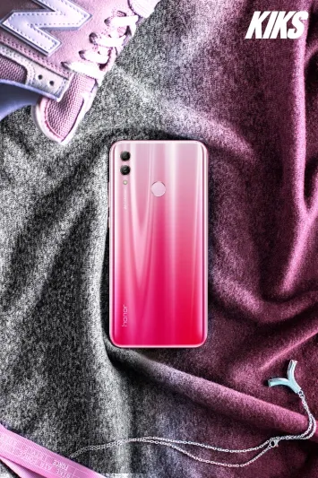 هاتف هونر 10 لايت الجديد يقدم أروع المزايا بأداء متفوق وتصميم أنيق   