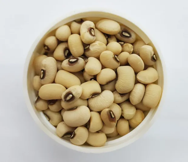 فوائد لوبيا العين السوداء لصحة الجسم لا تعد ولا تحصى