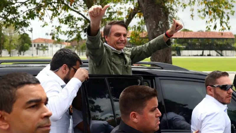 حصان يعطل موكب الرئيس البرازيلي خلال مراسم تنصيبه ( فيديو)