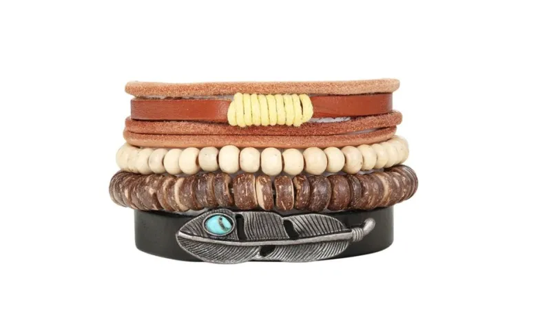 صور.. أجمل موديلات الأساور الرجالية لشتاء 2019 