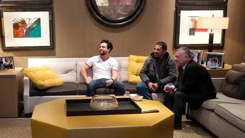 لماذا دعا ملك الأردن عامل نظافة إلى القصر الملكي؟