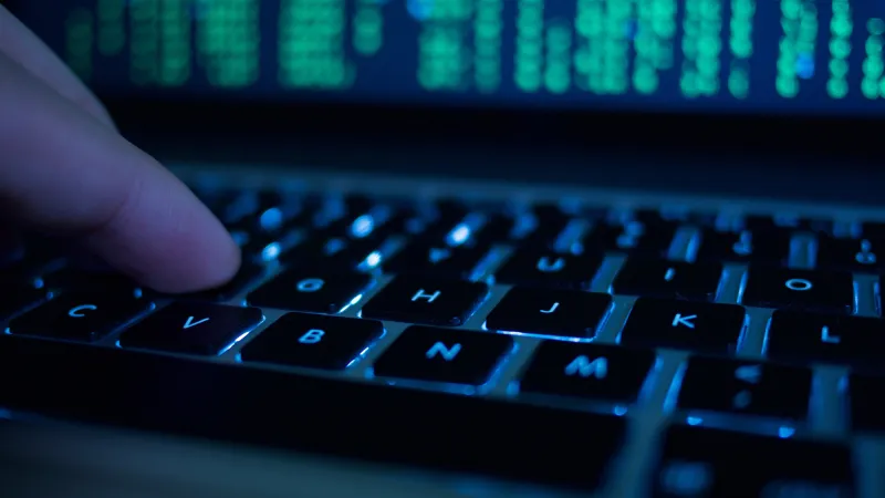 فيروس‏‏ جديد‏‏ ‏‏يتخفّى خلف ‏‏آية قرآنية.. ما تريد معرفته عن "شمعون 3" المدمر للبيانات