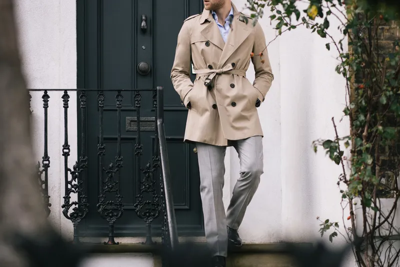 معاطف رجالية أنيقة موضتها لا تختفي أبداً