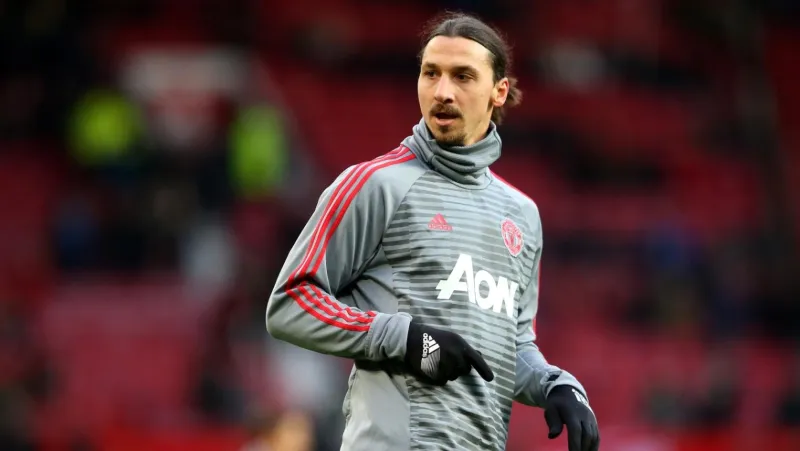 إبراهيموفيتش يهاجم كريستيانو رونالدو.. تعرف على السبب!