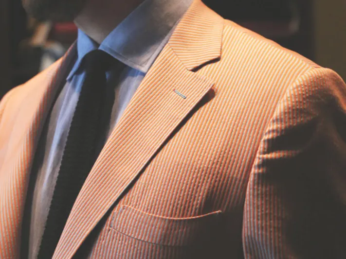 قماش كلاسيكي مريح وأنيق.. ما الذي تعرفونه عن الـ «سيرساكر»؟ 