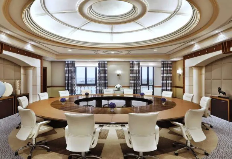 هل تبحث عن قاعة للاجتماعات والمناسبات؟ إليك أفضل الأماكن في الرياض