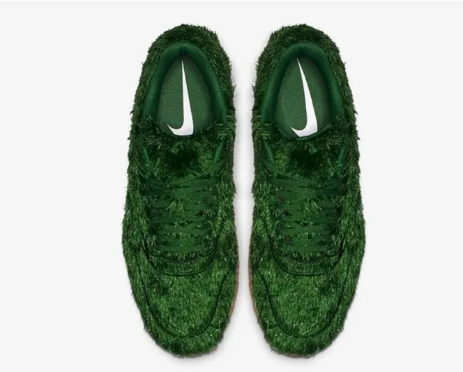 «نايك» تكشف عن حذائها المخصص للجولف بغطاء عُشبي! (صور) 