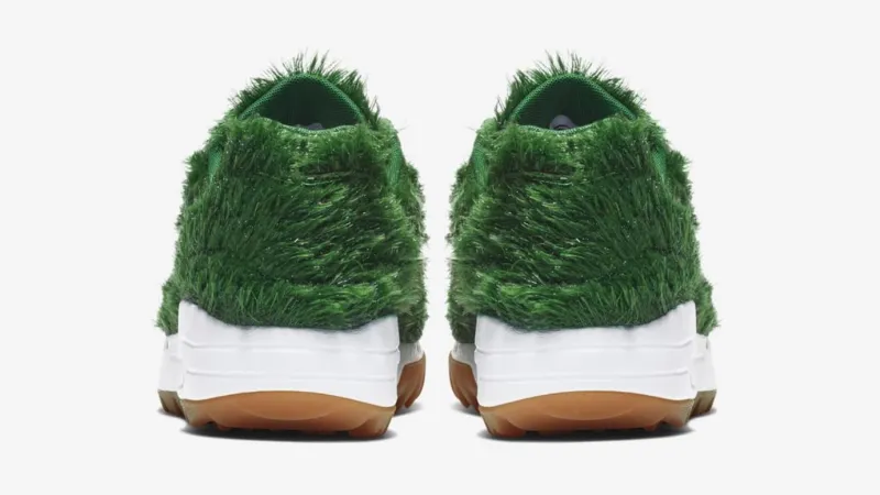 «نايك» تكشف عن حذائها المخصص للجولف بغطاء عُشبي! (صور) 