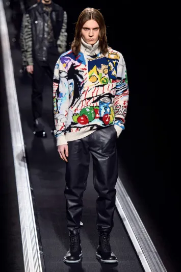 هذه إبداعاته.. كيم جونز يحلق بـ«ديور» في سماء أسبوع الموضة في باريس