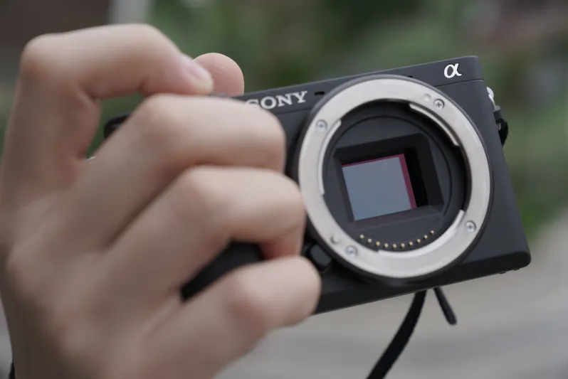 بخواص استثنائية.. «Nikkon » تكشف عن أحدث كاميراتها بمواصفات قوية وحجم صغير (فيديو)