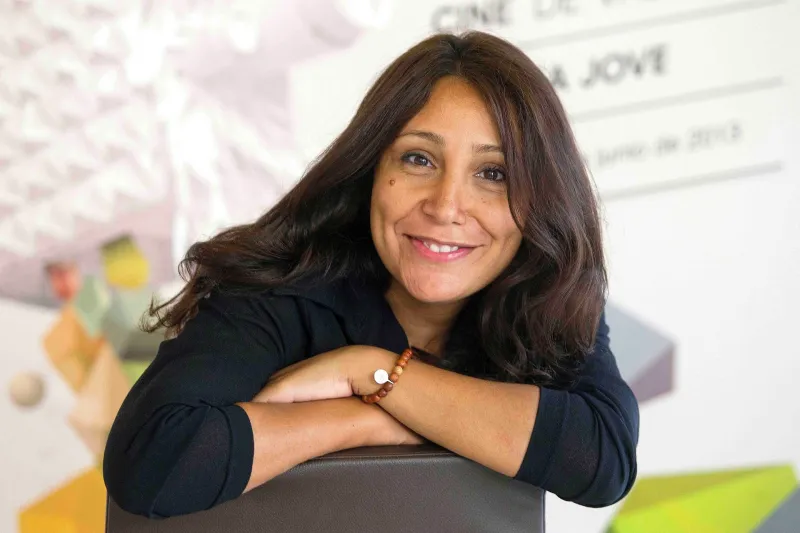 مخرجة سعودية تحصل على جائزة كريستال في دافوس عام 2019 (فيديو)