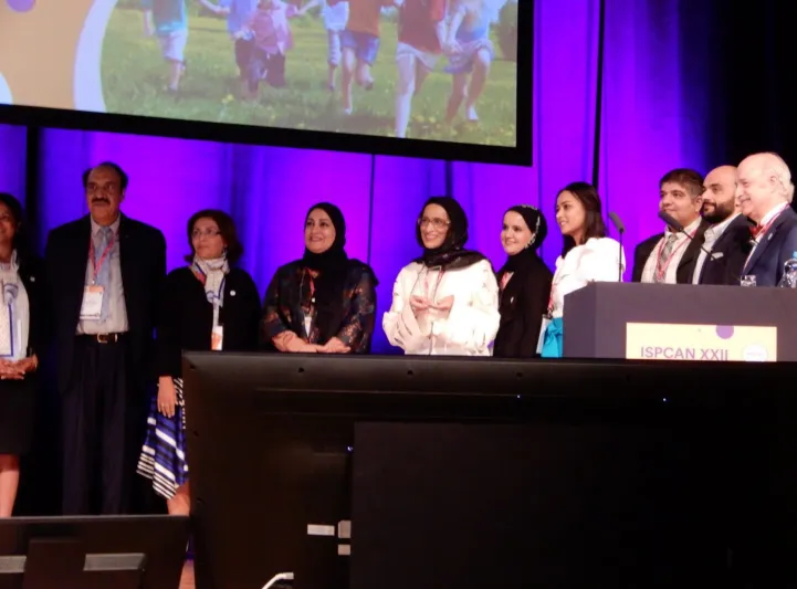 فيديو: سجلت مقطع لأبنها وهو منهار.. إحالة مدونة كويتية شهيرة للتحقيق 