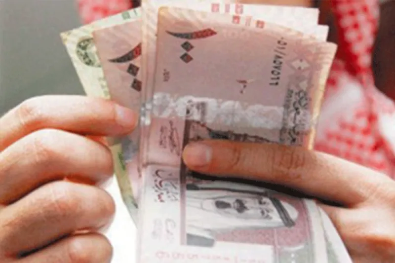  اليوم.. صرف أول رواتب 2019 بـ"العلاوة السنوية" و"بدل الغلاء"