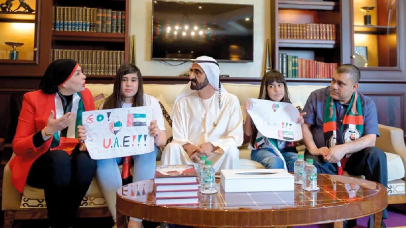 تعرف على هدية محمد بن راشد للطفلة العراقية التي قبلت علم الإمارات في المدرجات (فيديو)