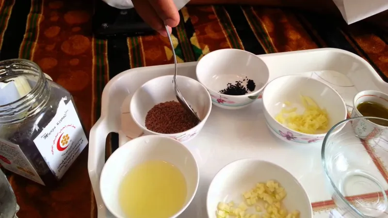 أبرزها الزنجبيل والشاي الأخضر.. مضادات حيوية طبيعية لمعالجة الفيروسات