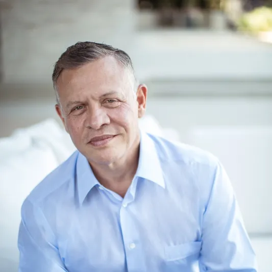 الملكة رانيا توجه رسالة خاصة إلى الملك عبد الله (صور) 