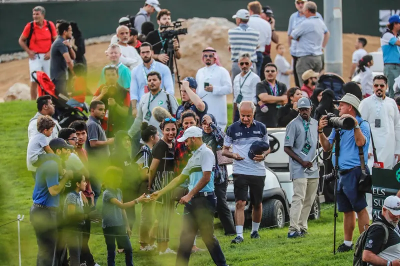 مقتطفات من أول أيام البطولة السعودية للغولف (فيديو )