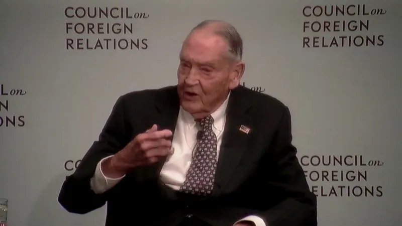 جون بوجل.. من موزع صحف لصاحب ثاني أكبر مدير للأصول في العالم