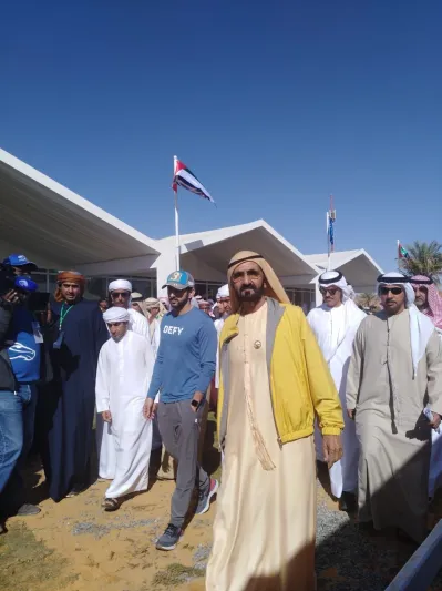 كيف عبر ولي عهد دبي عن انبهاره بطبيعة العلا الساحرة ؟