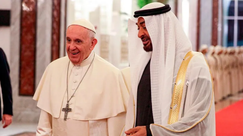 استقبال رسمي للبابا فرانسيس في قصر الرئاسة بأبو ظبي ( فيديو وصور)