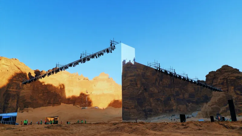 أسرار مسرح المرايا في السعودية (فيديو) 