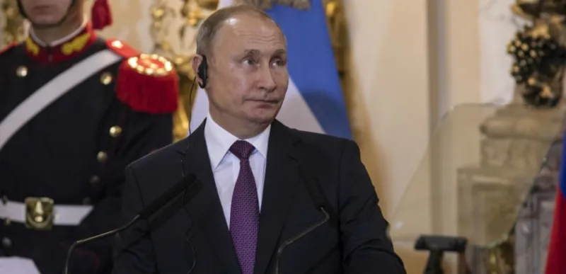 بوتين يستعين بأقوى ساحرات روسيا للحصول على قوة خارقة (فيديو)