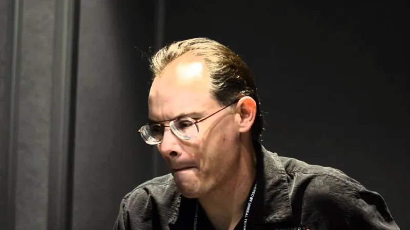 كيف حول تيم سويني شغفه بألعاب الفيديو لمهنة جنى منها 7 مليارات دولار؟