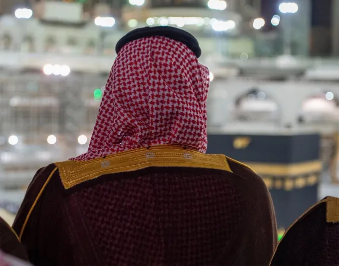 فيديو وصور: ملوك وأمراء السعودية أثناء زيارتهم للمسجد الحرام 