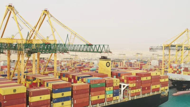 من أفضل 11 ميناء في العالم.. ولي العهد يدشن ميناء الملك عبدالله بالمدينة الاقتصادية (فيديو)