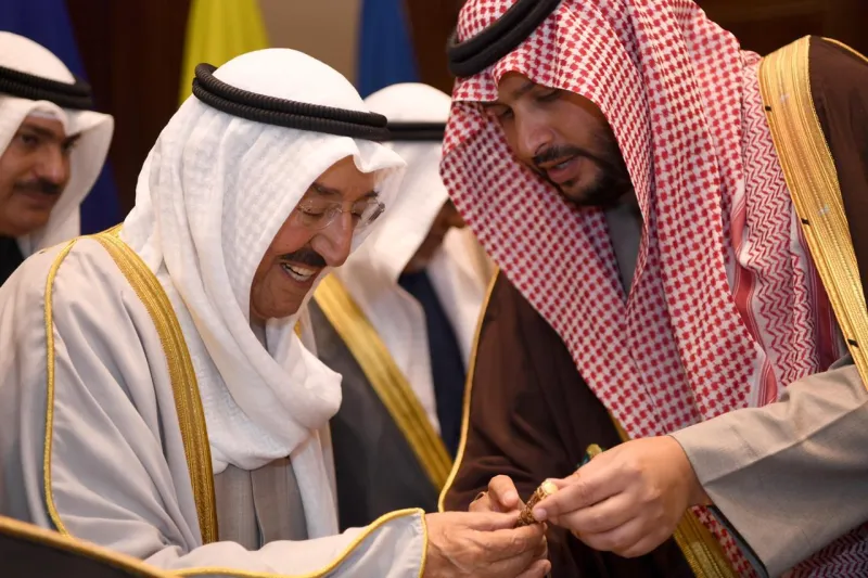 ماذا قال أمير الكويت عن العلاقات التاريخية مع السعودية؟