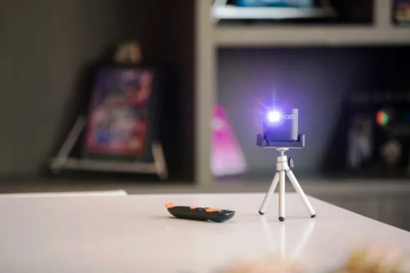 مواصفات خارقة.. تعرف على أصغر "بروجيكتور" في العالم (فيديو)