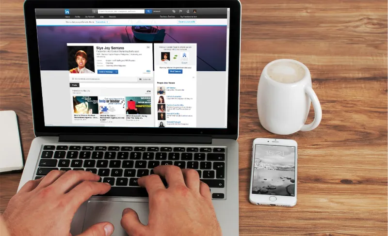 «لينكد إن» يدخل عالم «البث المباشر»