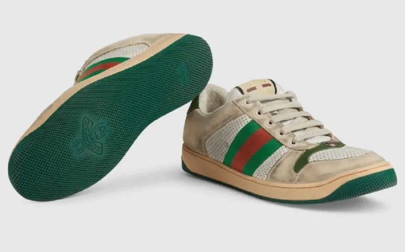 "غوتشي" تصدم عشاق الموضة بحذائها "المقزز"