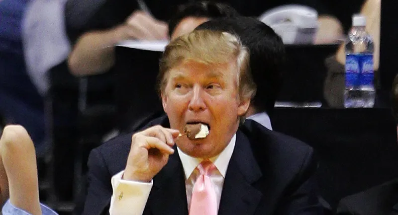 آخر فحص طبي لترامب يكشف مفاجآت.. «كيف وصل لهذا الوزن»!