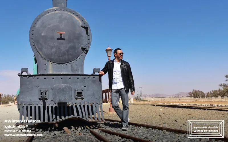 جولة سياحية لكاظم الساهر بين طبيعة وآثار العلا ( صور)