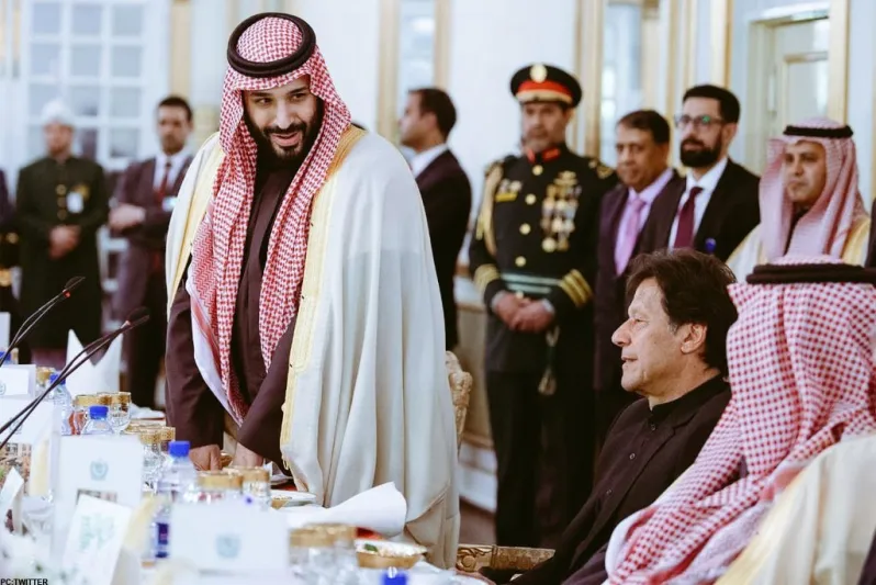 رد ولي العهد على طلب لرئيس الوزراء الباكستاني يثير الإعجاب (فيديو) رد ولي العهد على طلب لرئيس الوزراء الباكستاني يثير الإعجاب (فيديو)