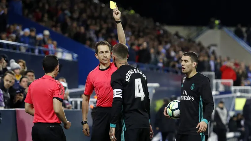 راموس يدخل التاريخ بعدد البطاقات الحمراء (فيديو)