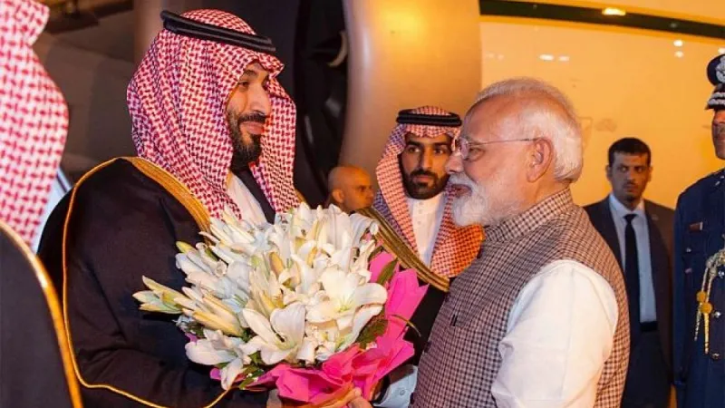 زعماء كسروا البروتوكول لاستقبال الأمير محمد بن سلمان (فيديو وصور)