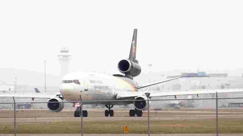 شركة طيران عالمية تباع بسنت واحد