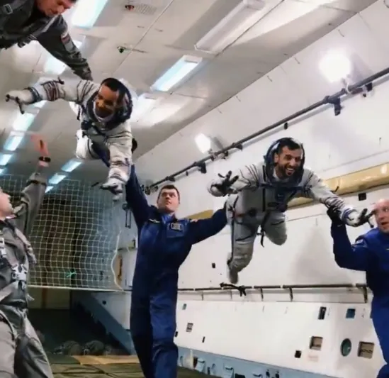 تعرف على موعد رحلة أول رائد فضاء إمارتي خارج الأرض