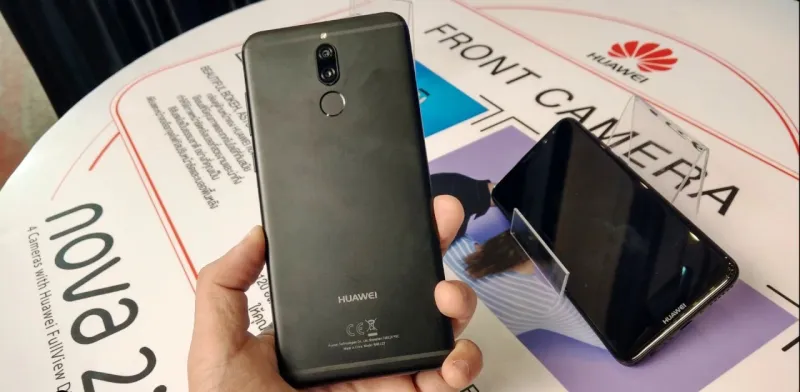 الملياردير رن تشنغ.. من ضابط في الجيش الصيني لصاحب شركة هواوي