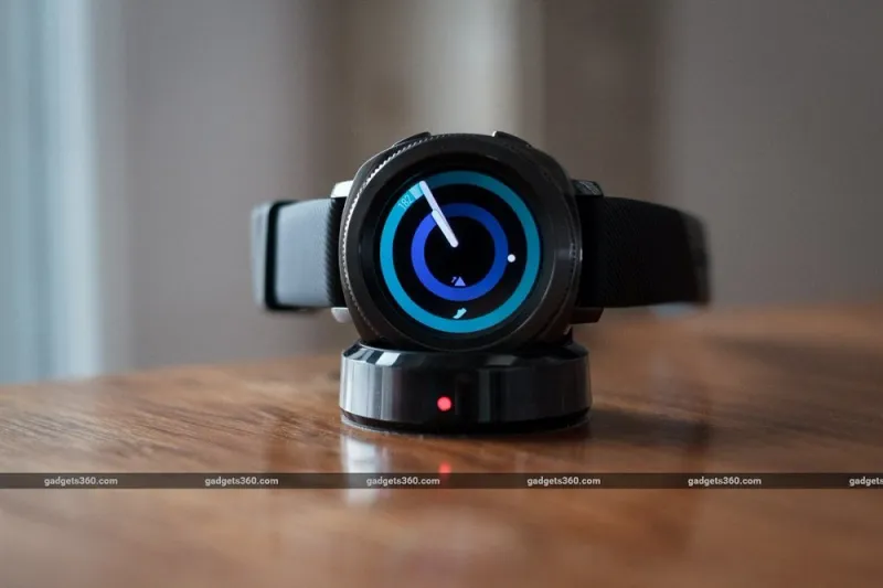 مزايا مذهلة ومواصفات استثنائية.. تعرف على ساعة سامسونج الذكية الجديدة "Galaxy Active" (فيديو وصور)